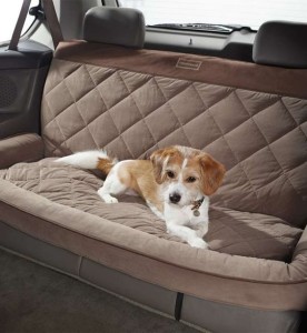 Кресло в машину для собак мелких пород